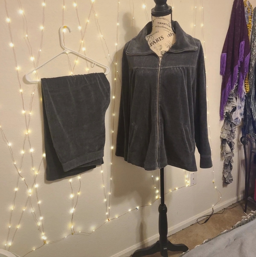 Style and co. Grey velour track suit 2x